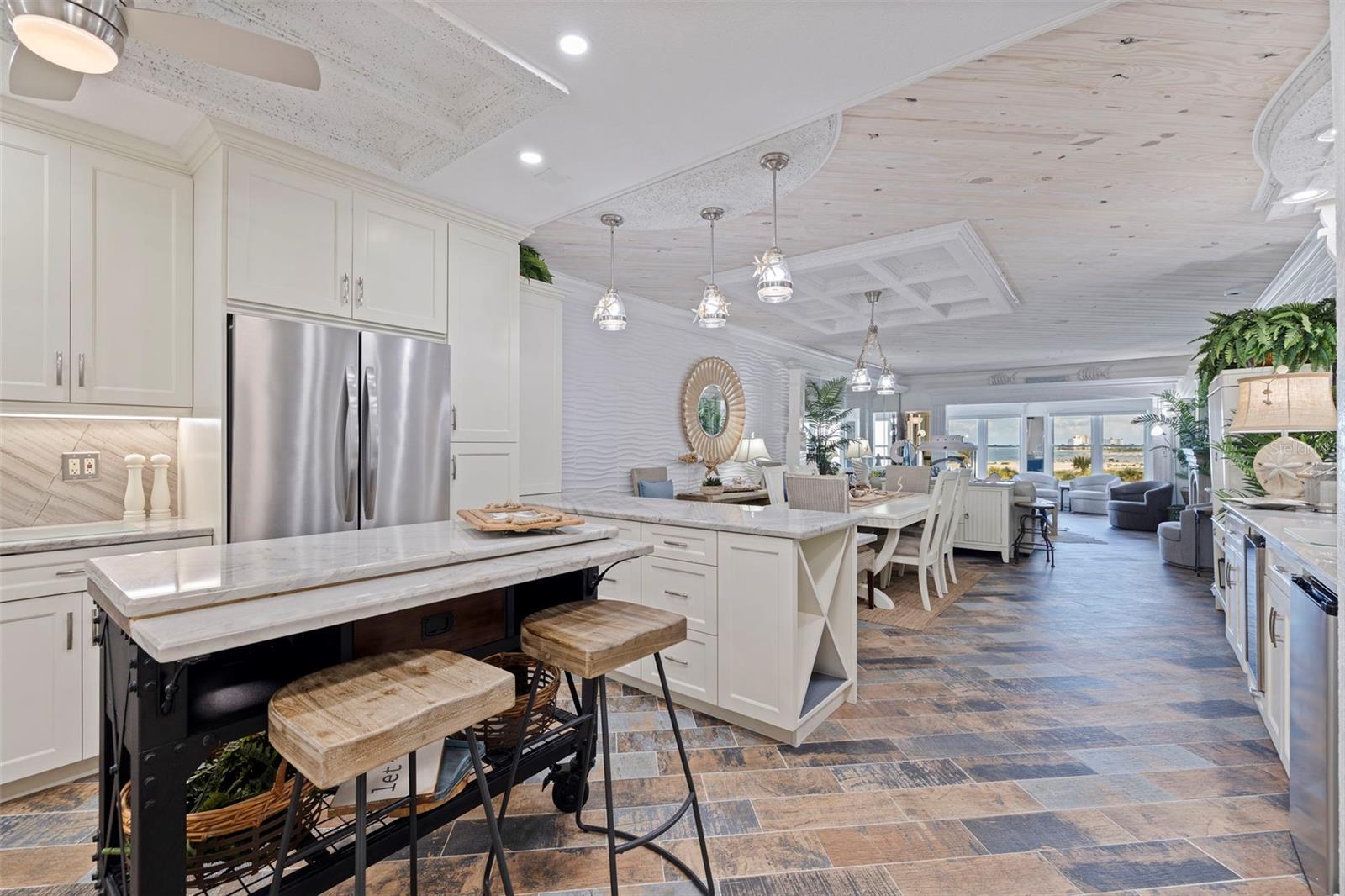 Image 2 of 30 For 4950 Gulf Boulevard 408
