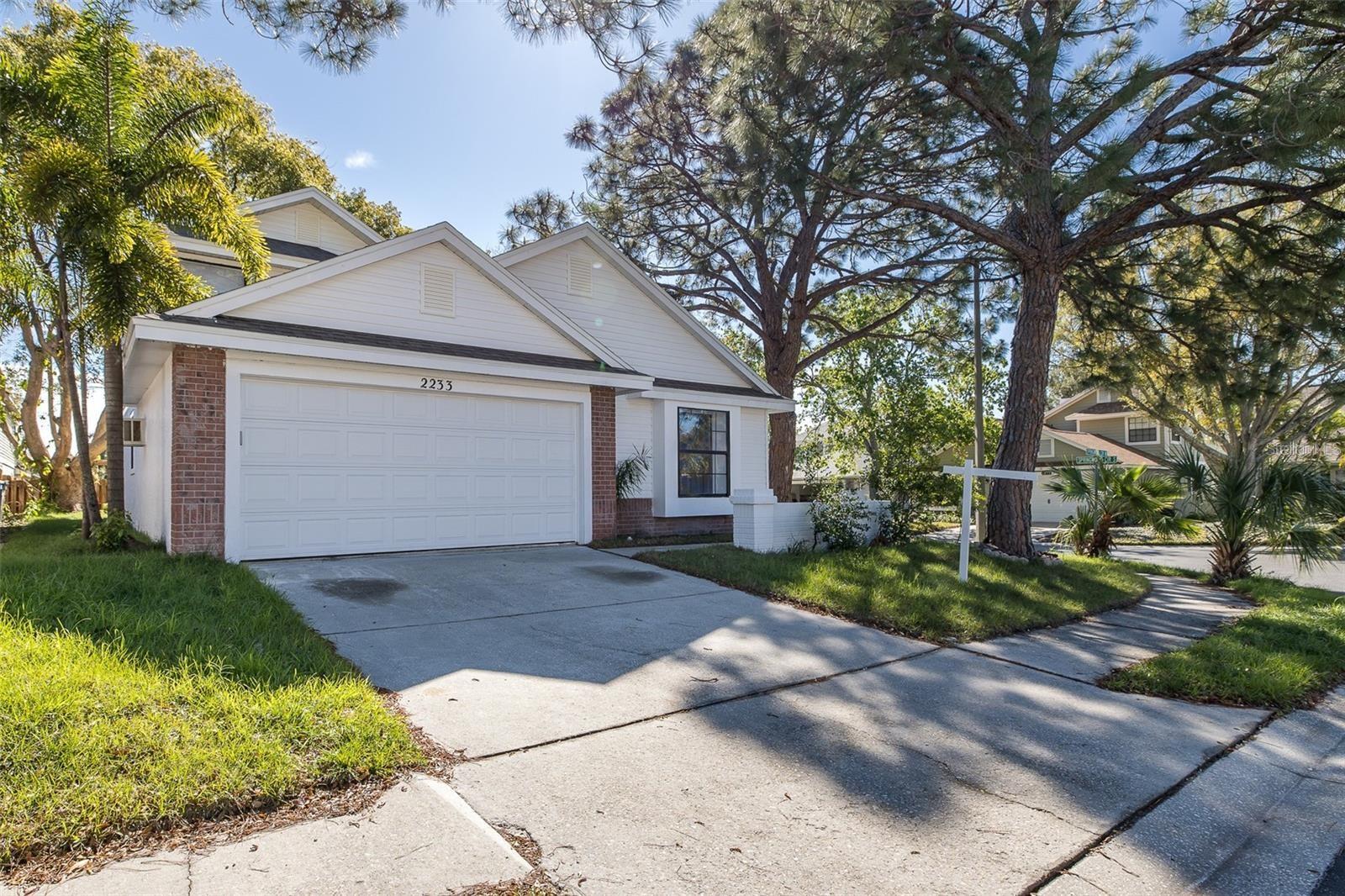 Image 2 of 23 For 2233 Springwood Circle W