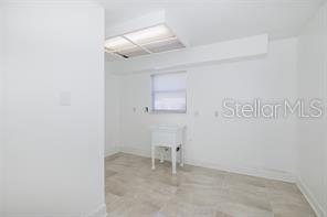 Image 20 of 23 For 2233 Springwood Circle W