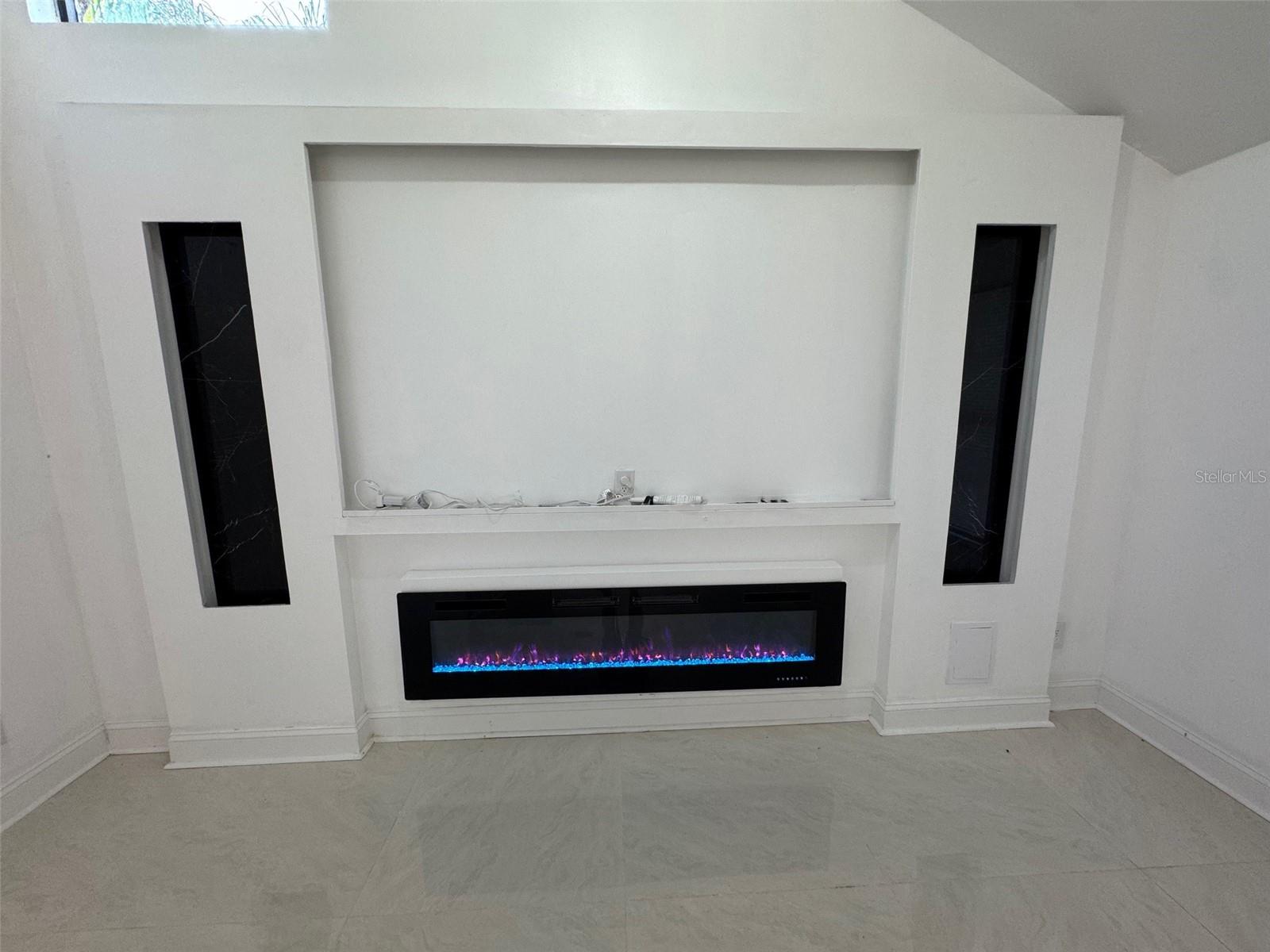Image 5 of 23 For 2233 Springwood Circle W