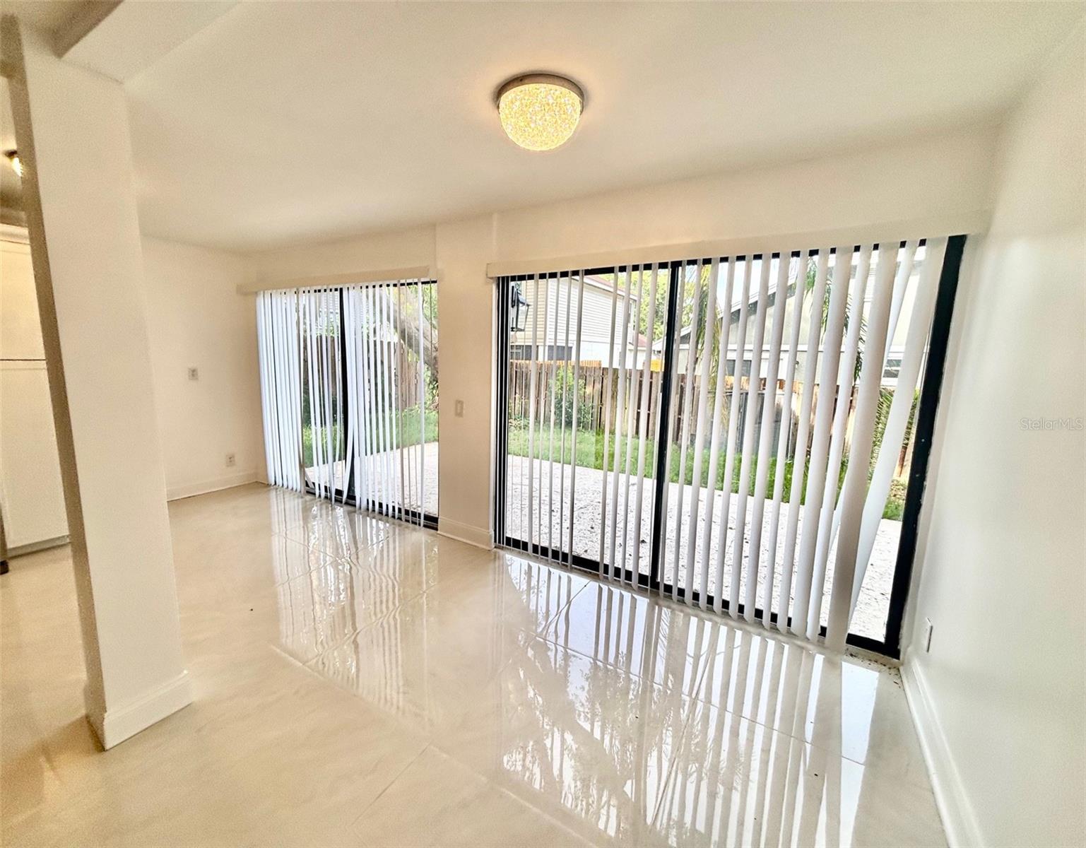 Image 7 of 23 For 2233 Springwood Circle W