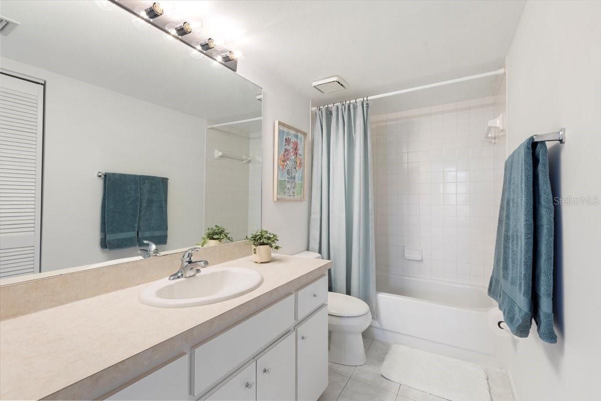 Image 12 of 25 For 3366 Mermoor Drive 1106