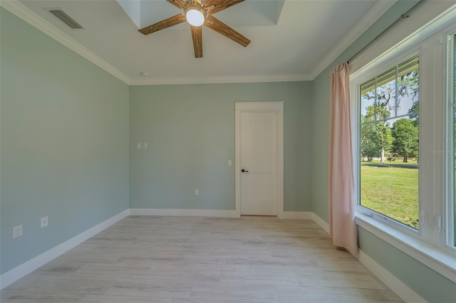 Image 9 of 98 For 4004 47th Place