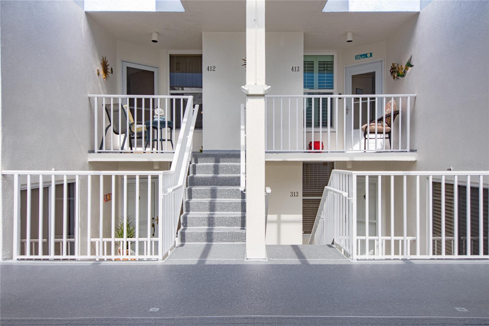 Image 2 of 31 For 5279 Isla Key Boulevard S 313
