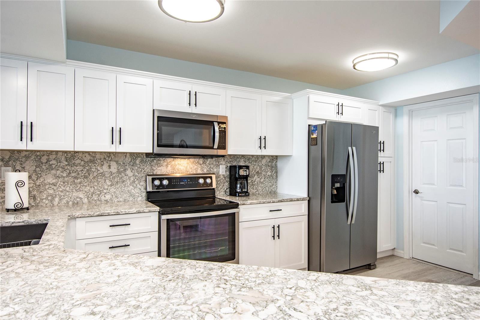 Image 6 of 31 For 5279 Isla Key Boulevard S 313