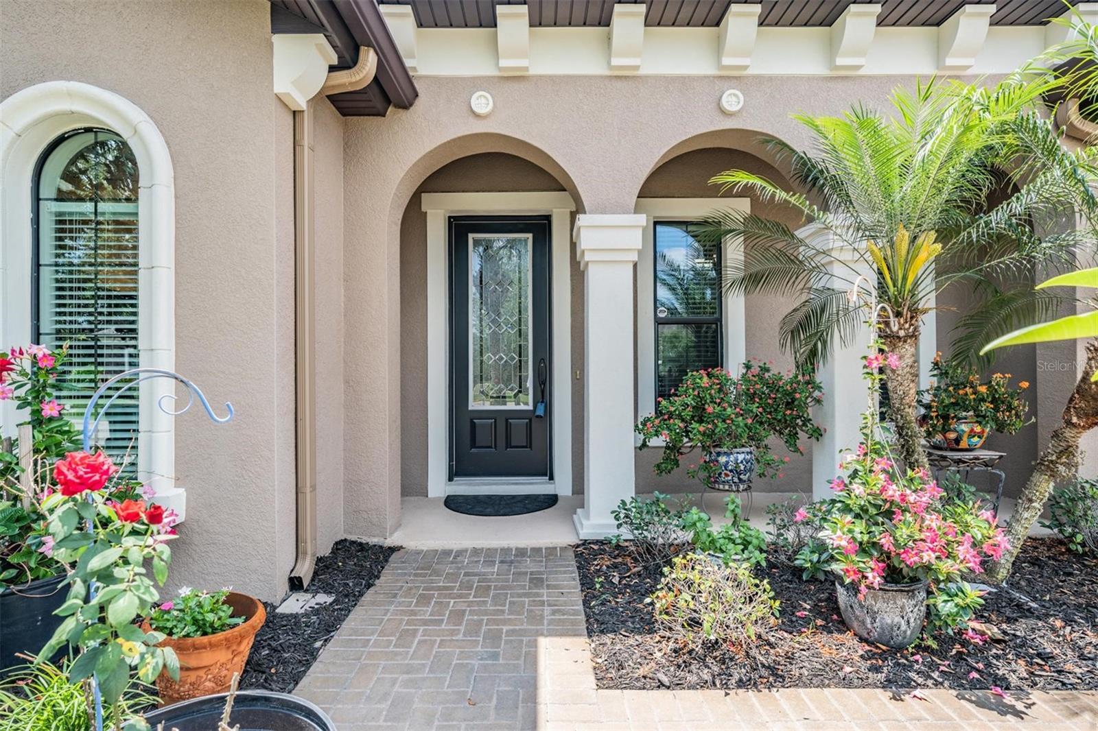 Listing photo id 1 for 32242 Summerglade Drive