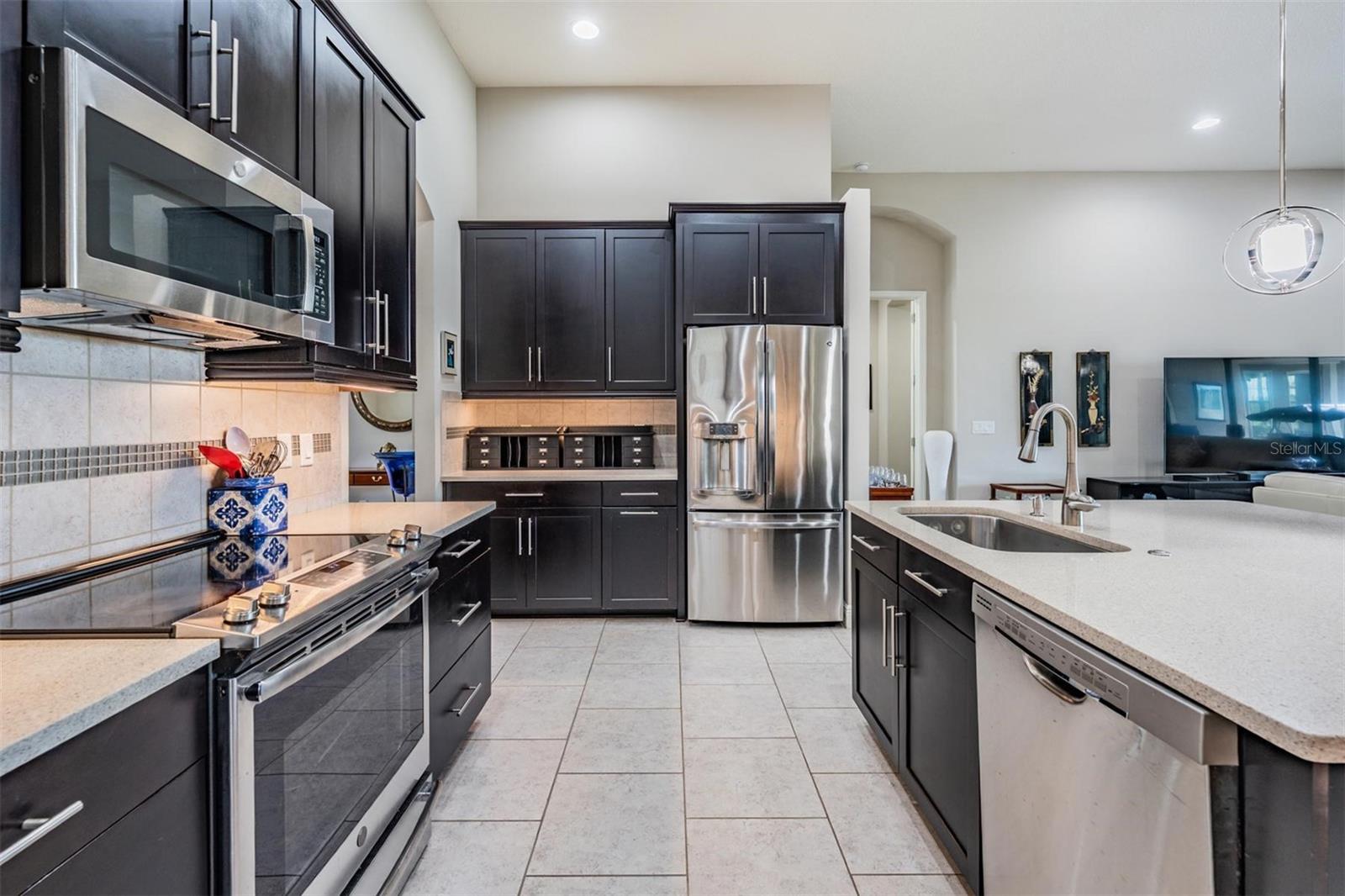 Listing photo id 7 for 32242 Summerglade Drive