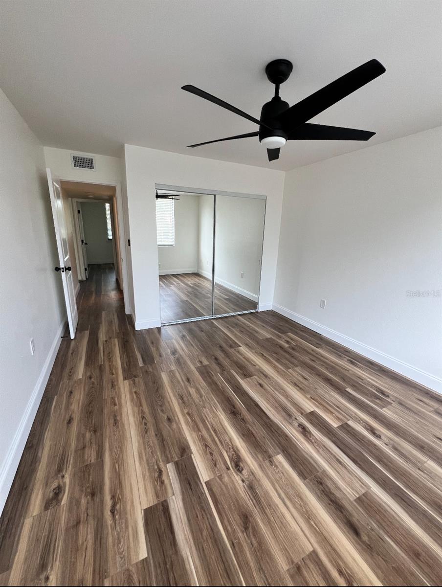 Image 12 of 16 For 2424 Tampa Bay Boulevard 203