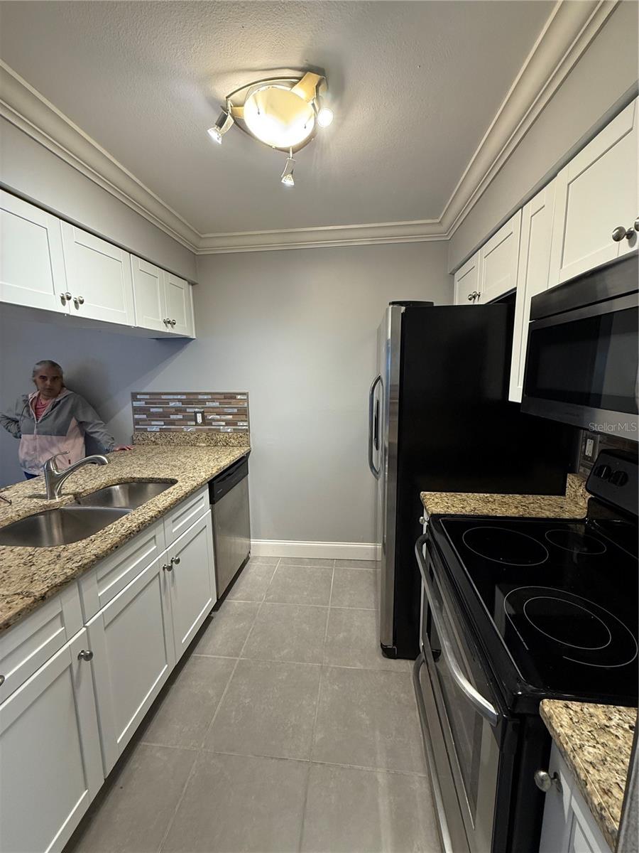 Image 6 of 8 For 306 Habana Avenue 3