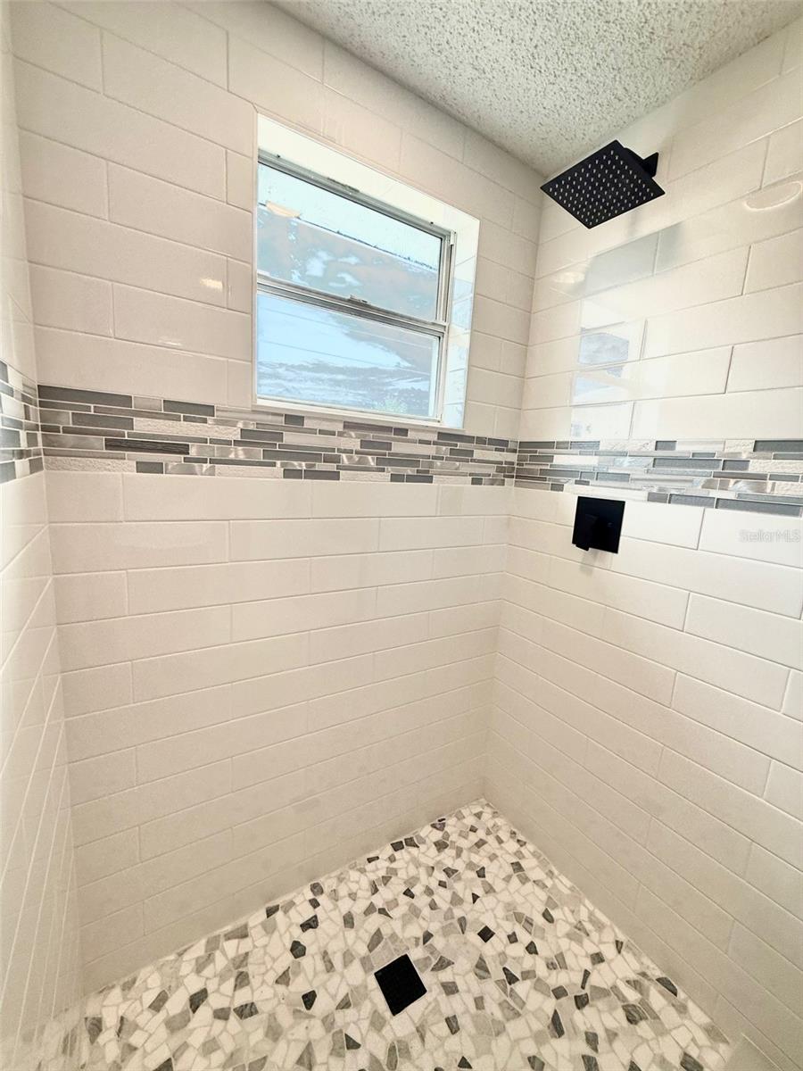 Image 26 of 32 For 9005 Rainbow Lane