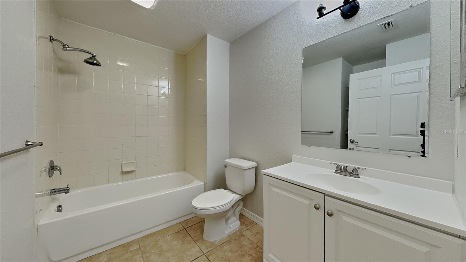 Image 14 of 16 For 1850 Fuller Drive