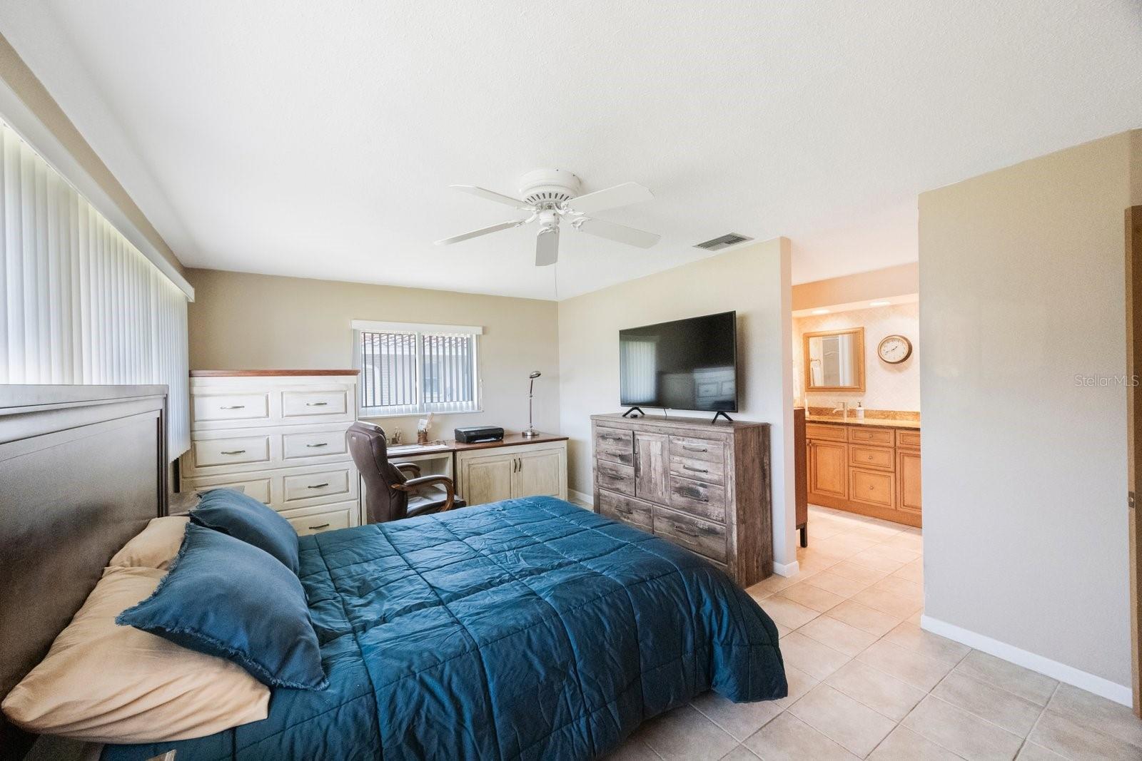 Image 20 of 46 For 13821 Joyce Drive