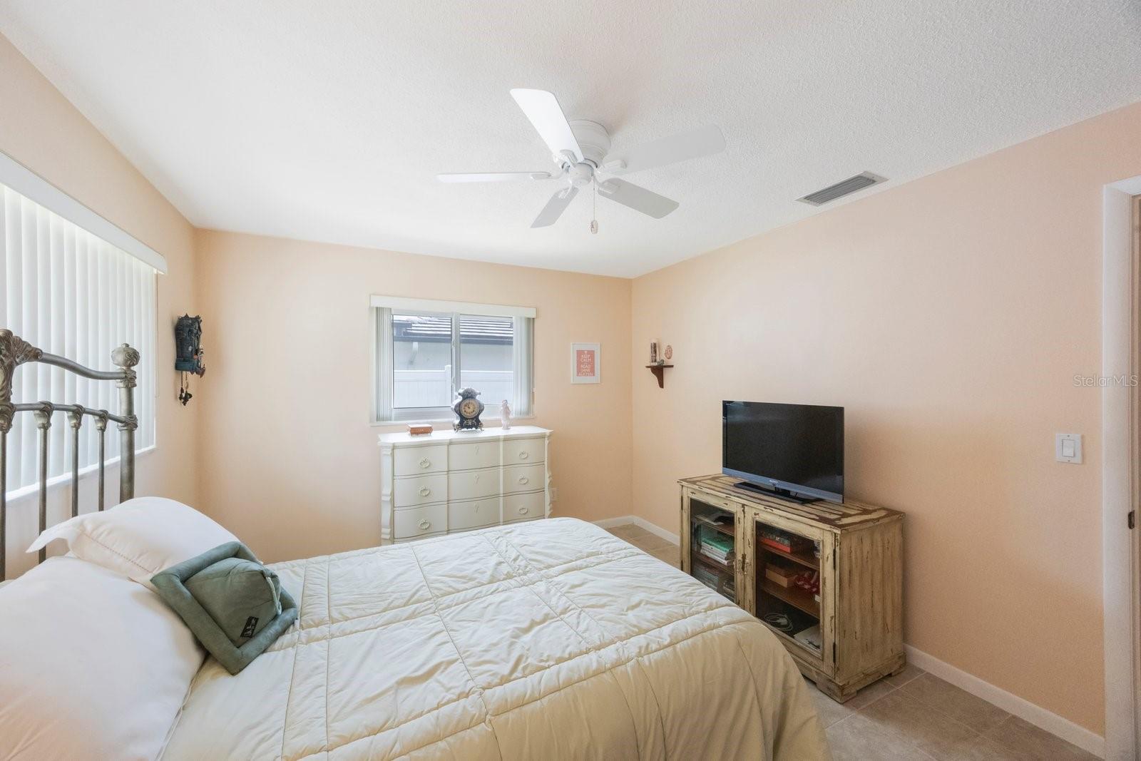 Image 28 of 46 For 13821 Joyce Drive