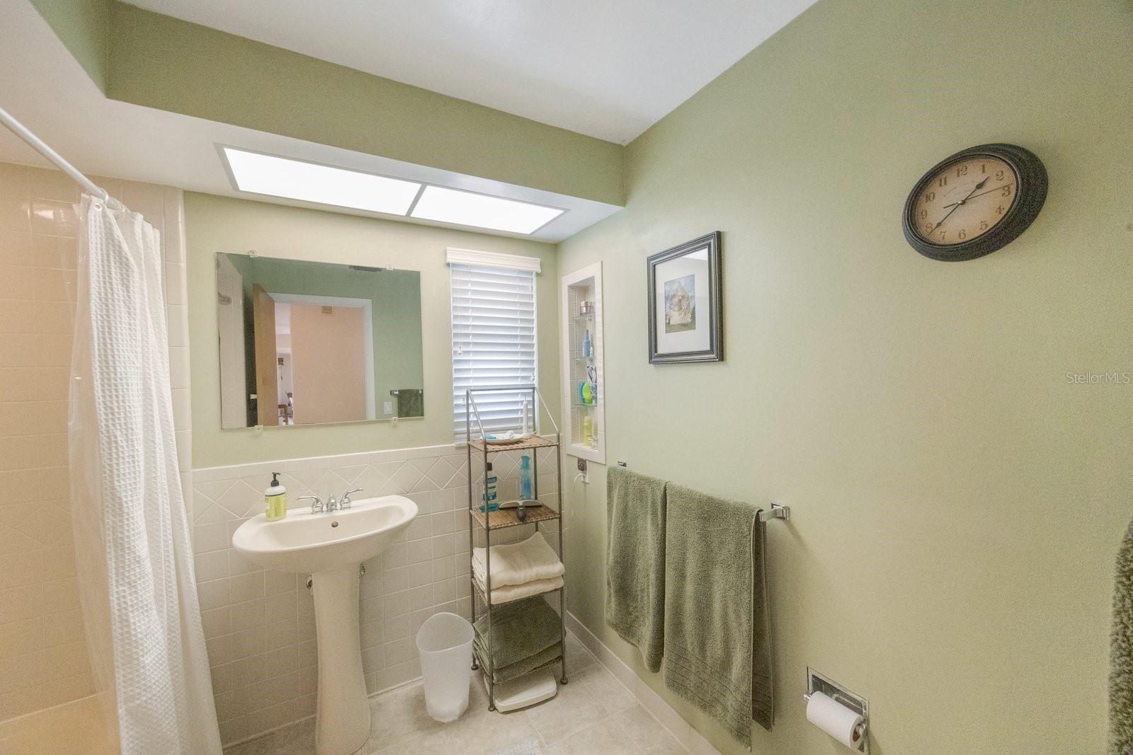 Image 29 of 46 For 13821 Joyce Drive