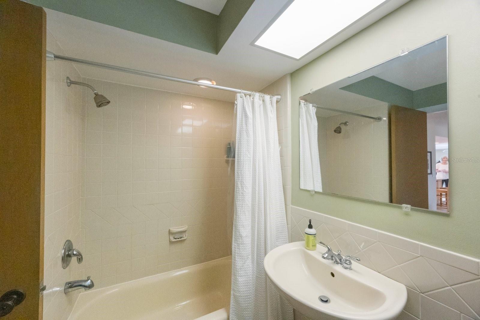 Image 30 of 46 For 13821 Joyce Drive