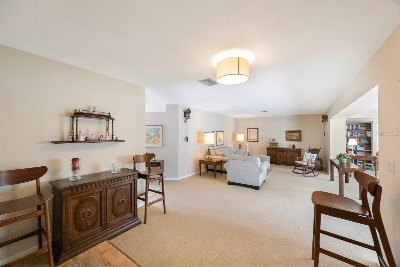 Image 6 of 46 For 13821 Joyce Drive