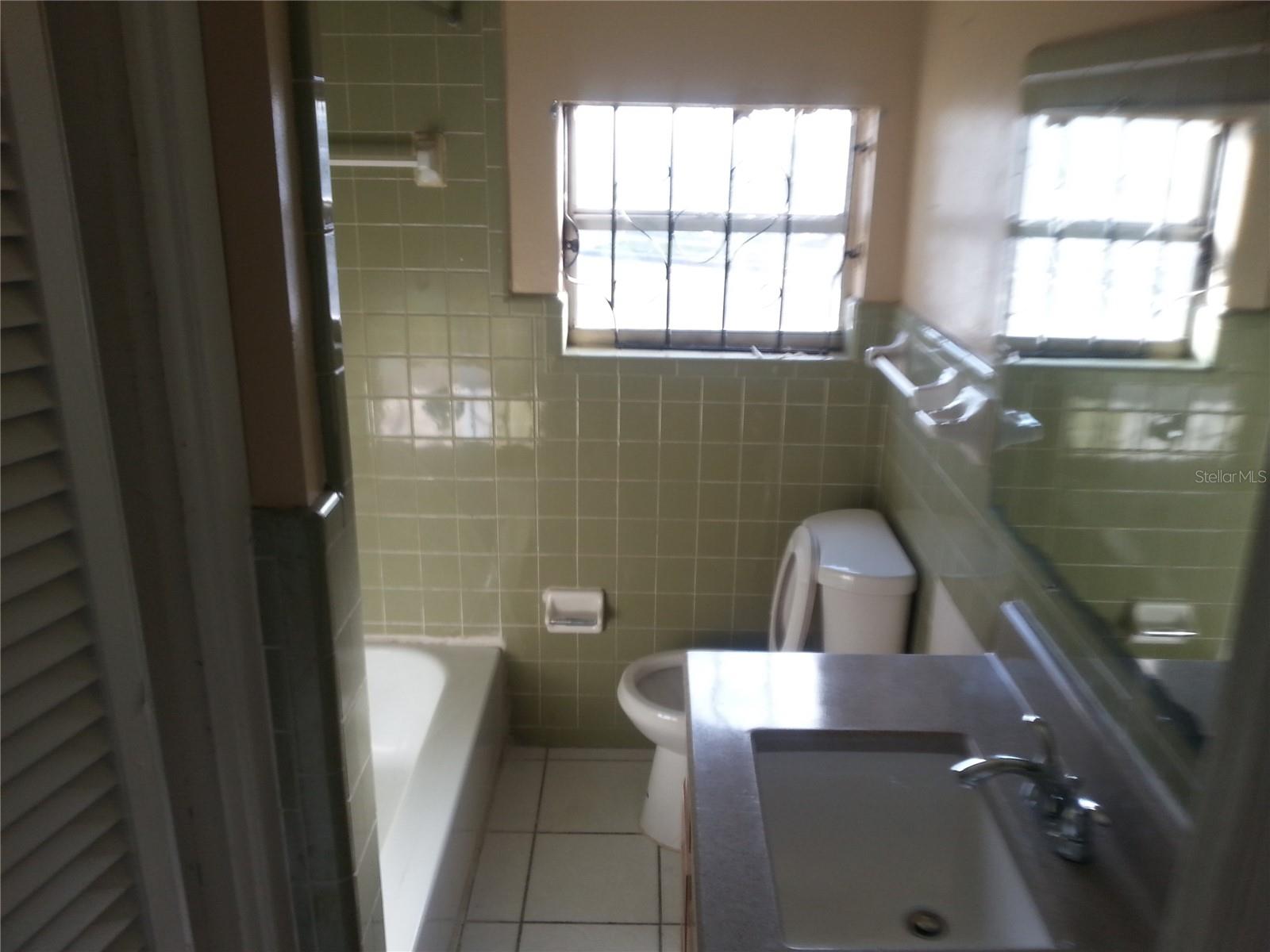 Image 11 of 11 For 1316 Holmes Avenue