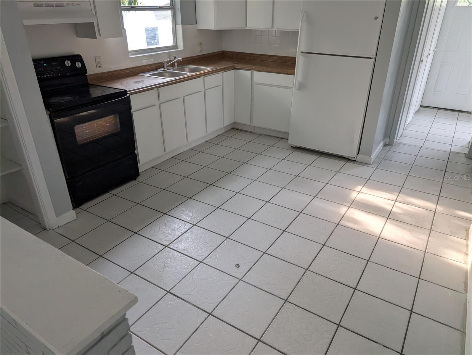 Image 6 of 11 For 1316 Holmes Avenue