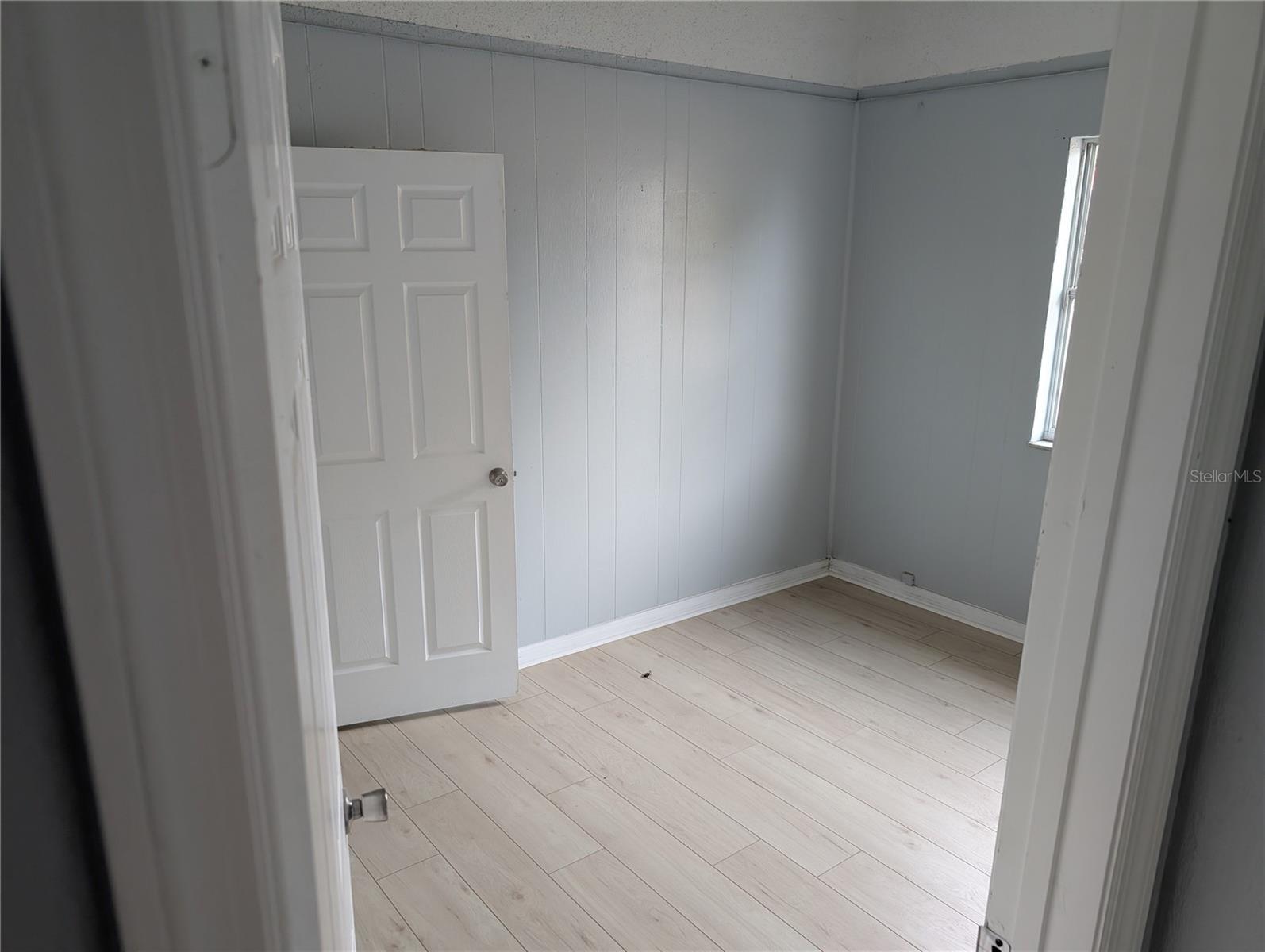 Image 8 of 11 For 1316 Holmes Avenue