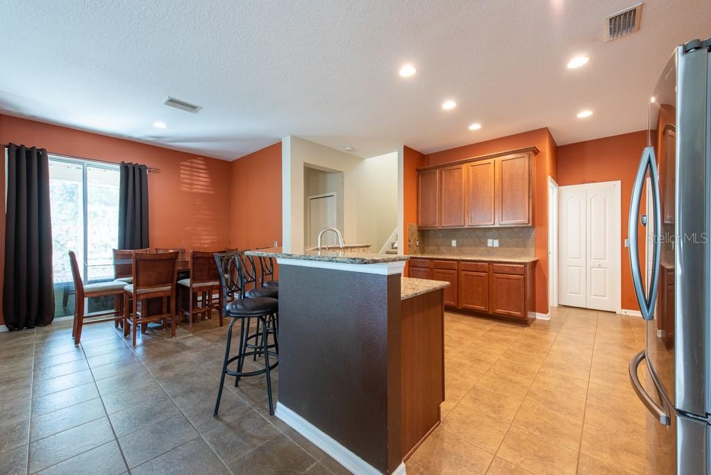 Image 10 of 61 For 18424 Cypress Bay Parkway