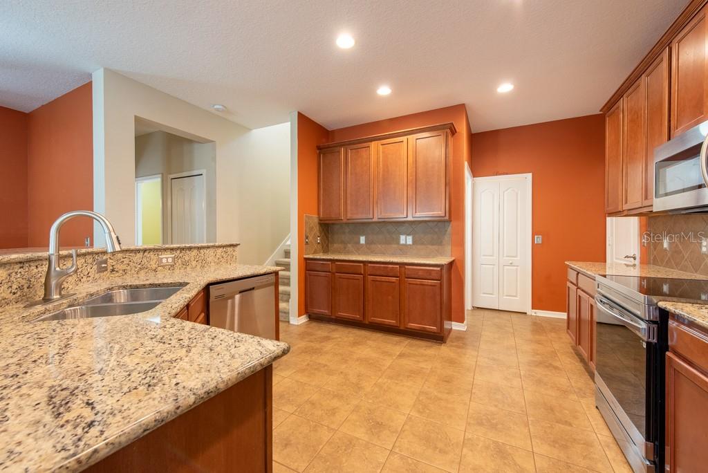 Image 11 of 61 For 18424 Cypress Bay Parkway
