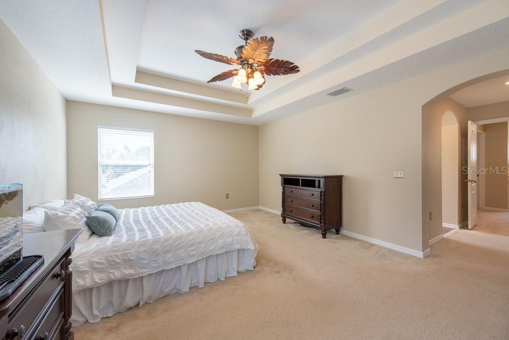 Image 21 of 61 For 18424 Cypress Bay Parkway