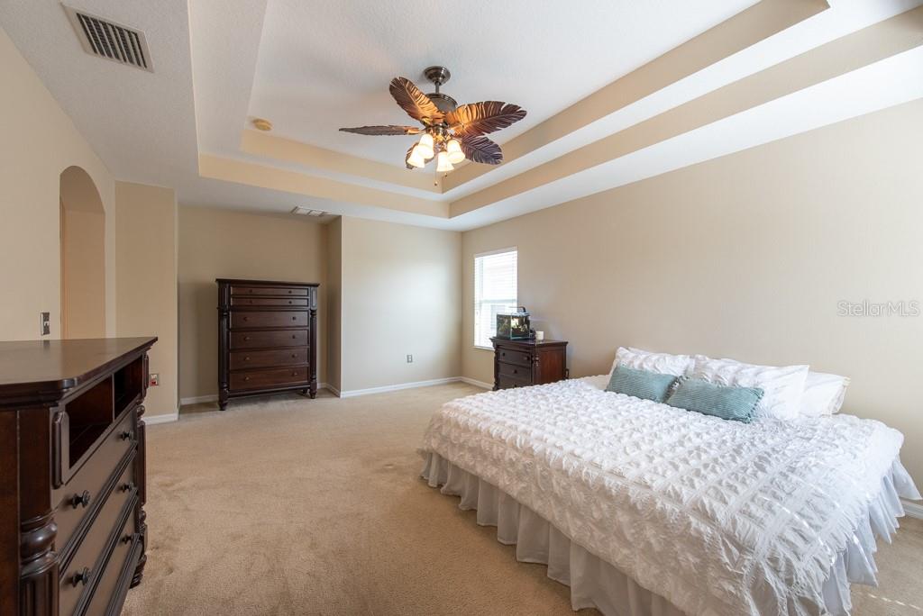 Image 22 of 61 For 18424 Cypress Bay Parkway