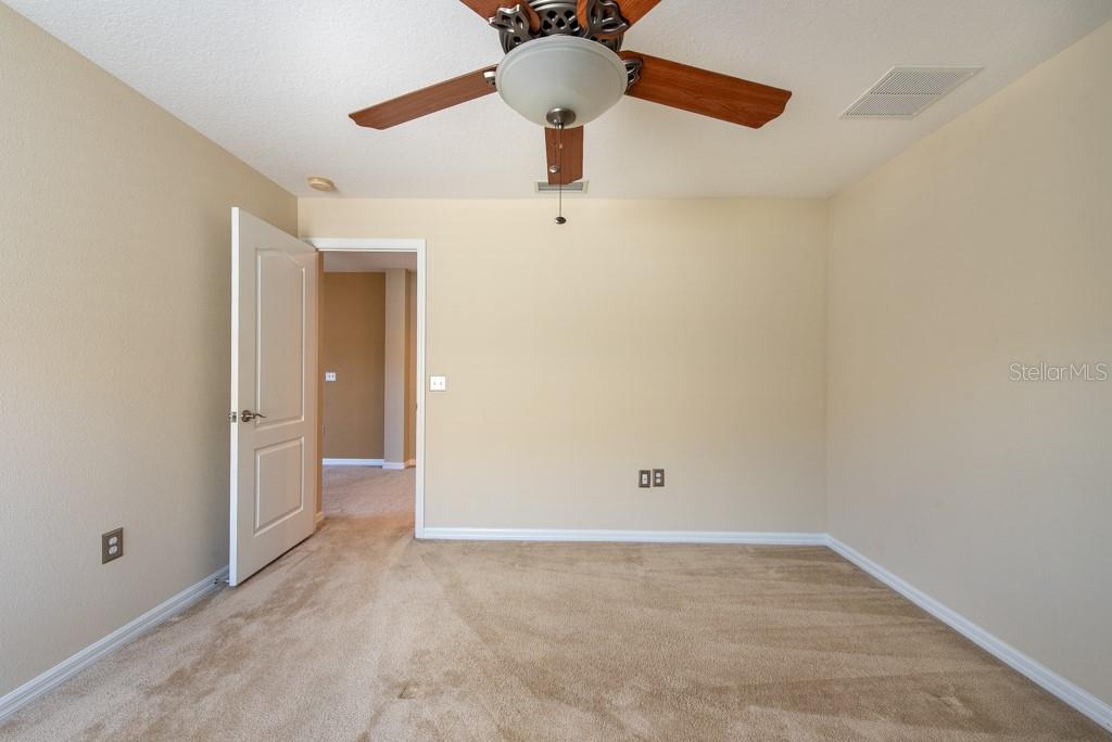 Image 36 of 61 For 18424 Cypress Bay Parkway