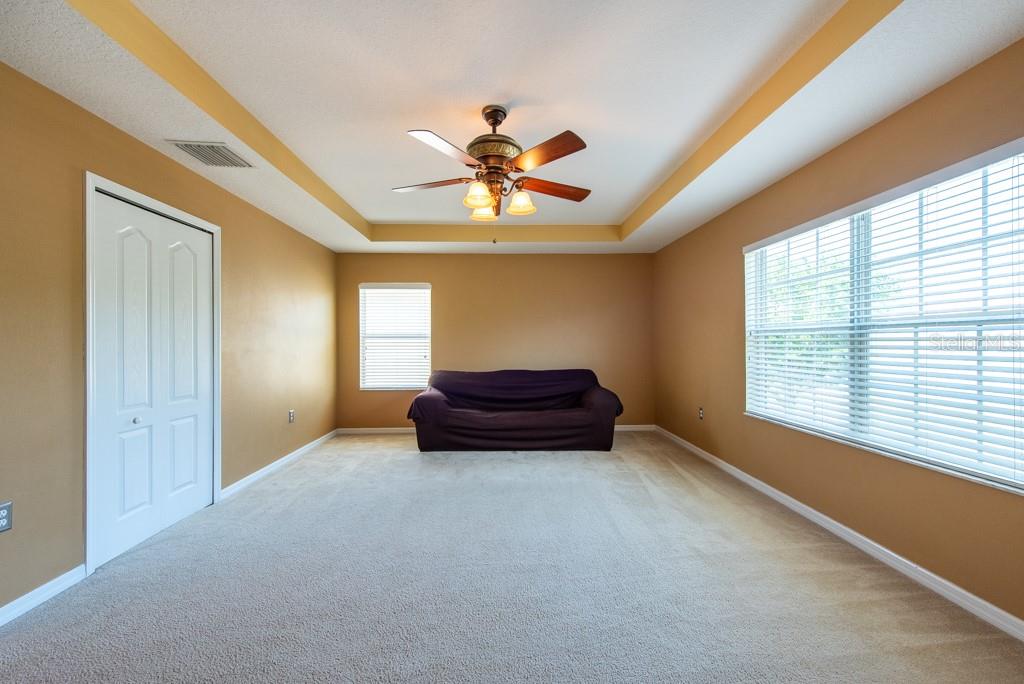Image 39 of 61 For 18424 Cypress Bay Parkway
