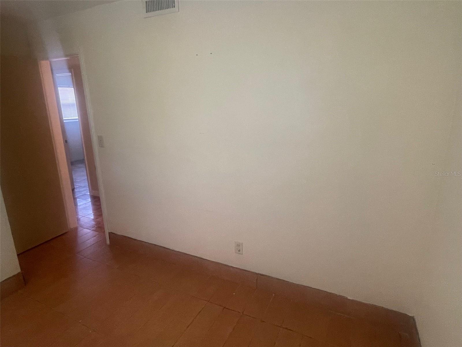Image 11 of 22 For 6289 30th Street N