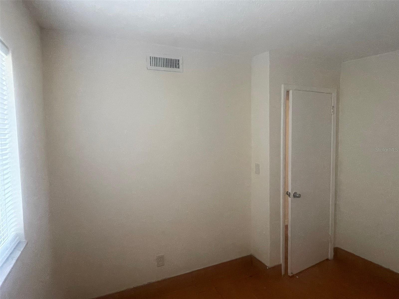 Image 16 of 22 For 6289 30th Street N