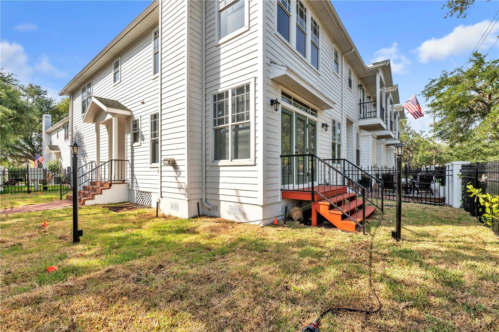 Image 2 of 31 For 113 Bosphorous Avenue 5