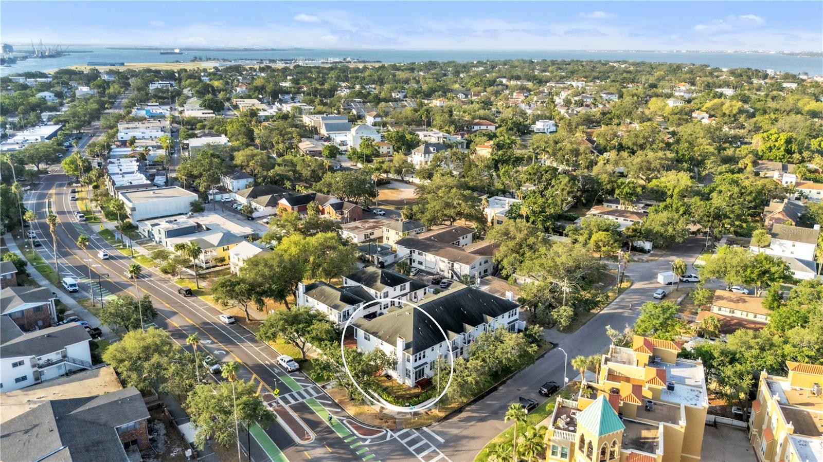 Image 4 of 31 For 113 Bosphorous Avenue 5