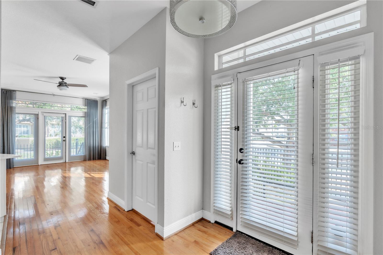 Image 6 of 31 For 113 Bosphorous Avenue 5