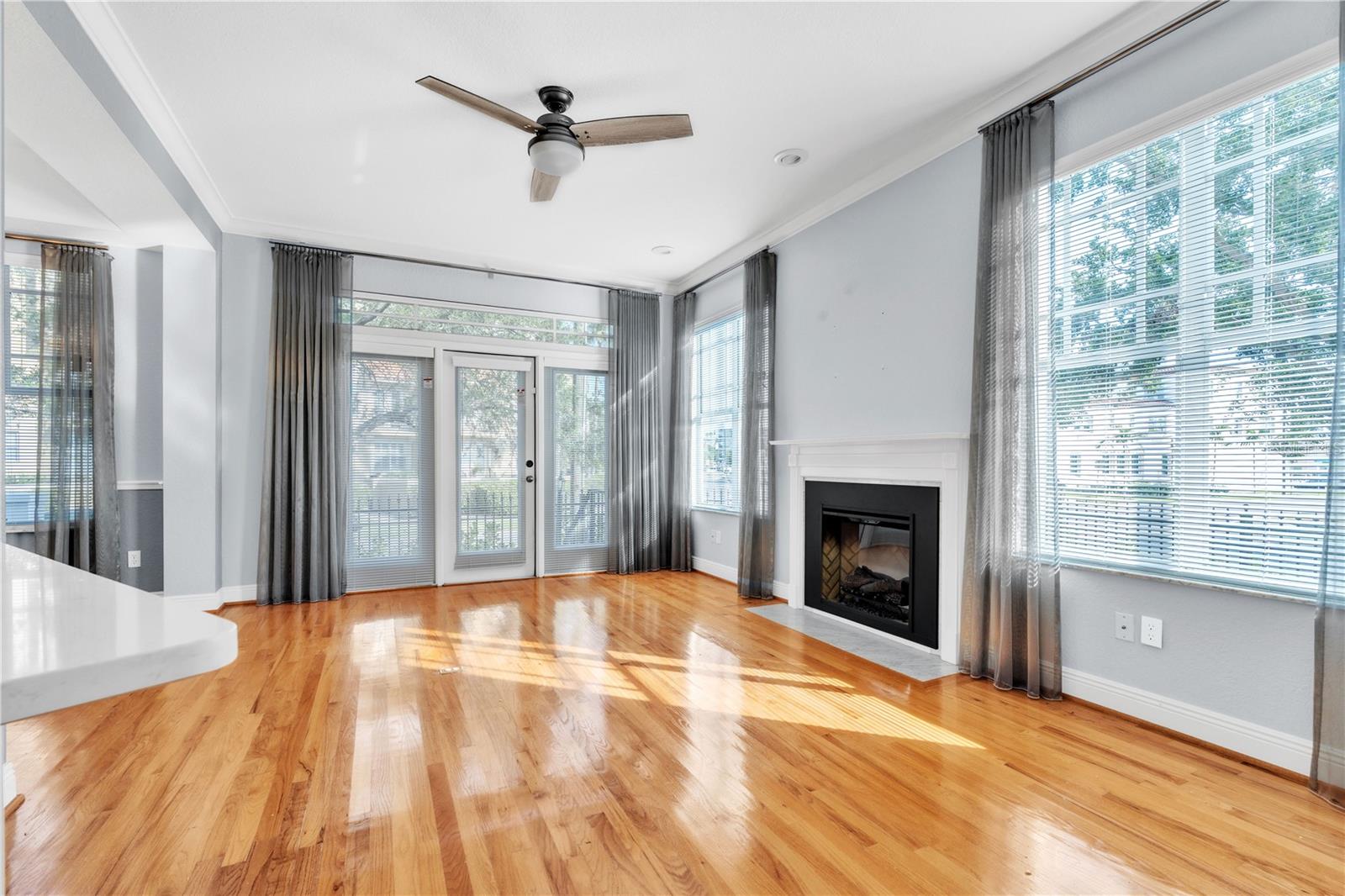 Image 7 of 31 For 113 Bosphorous Avenue 5