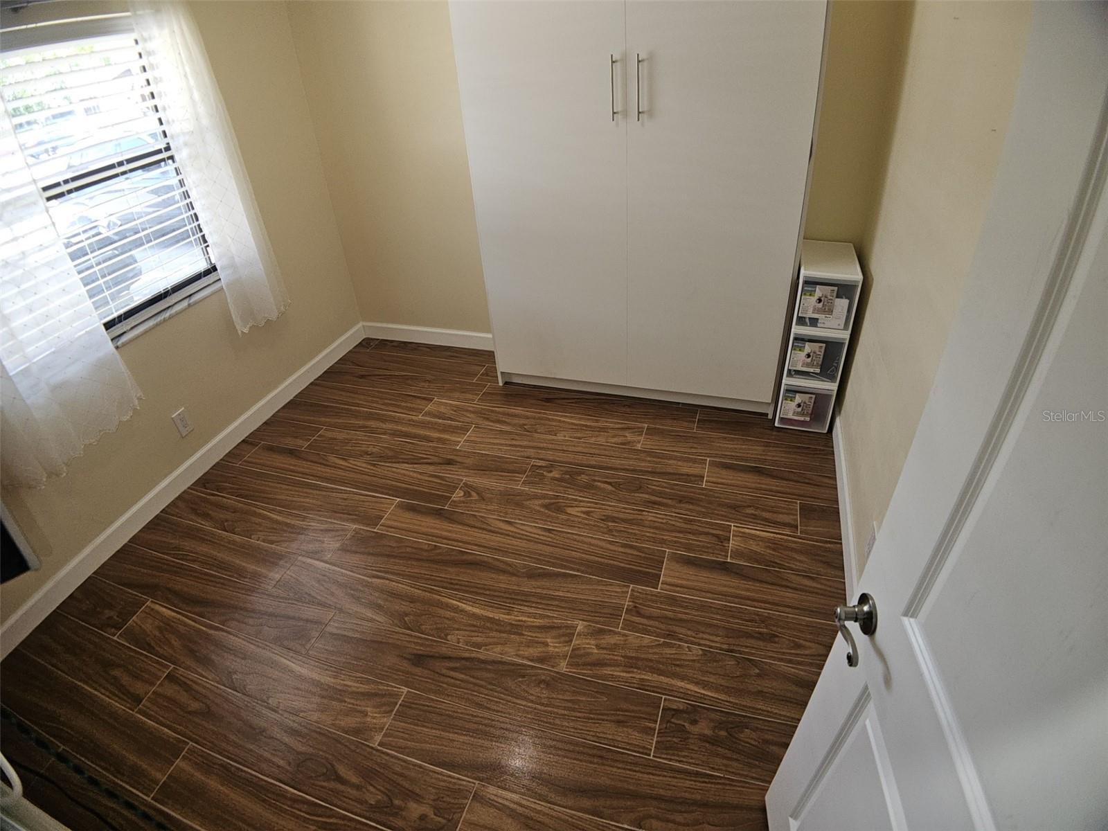 Image 4 of 48 For 10003 Winding Lake Road 105
