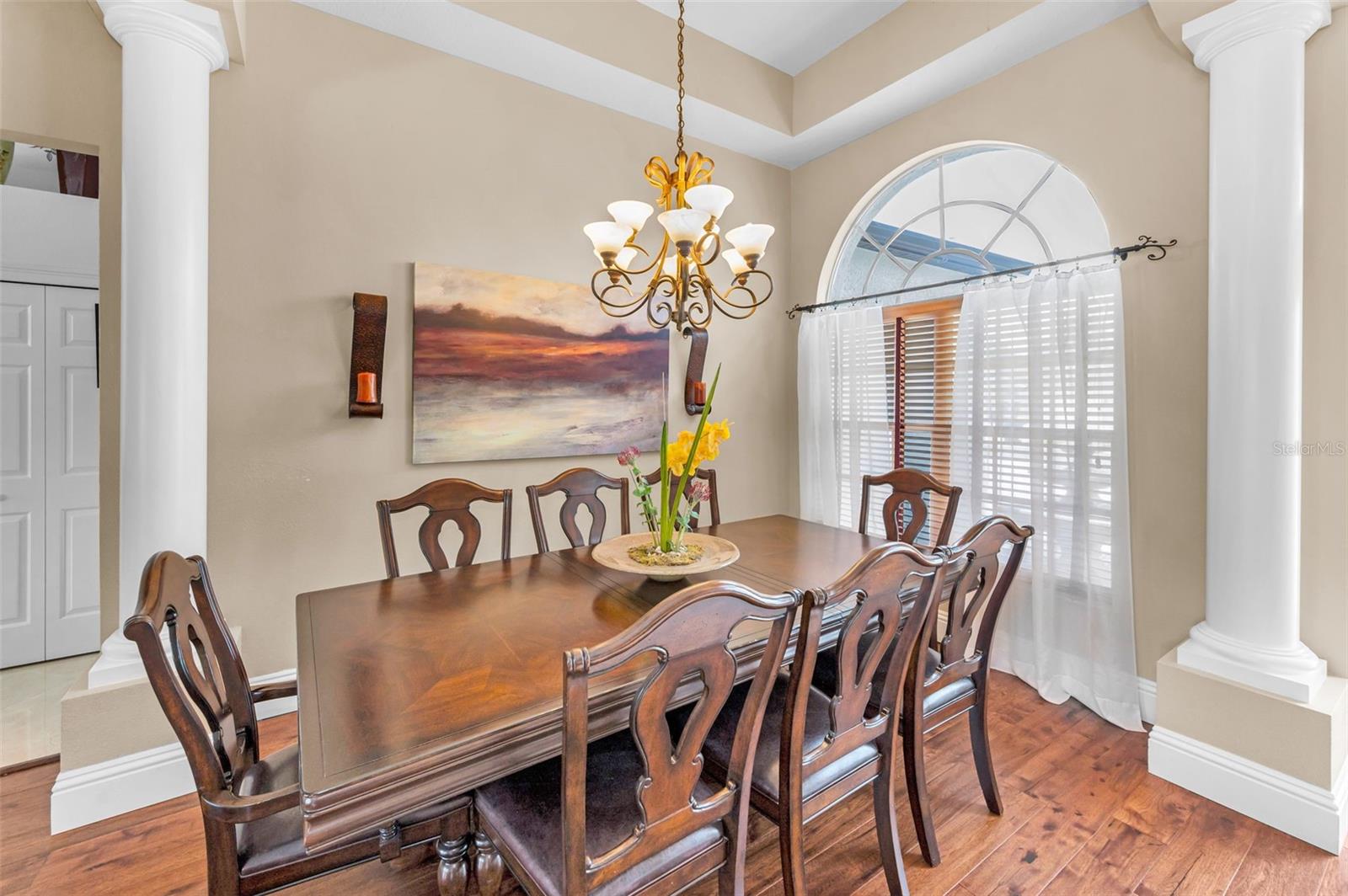 Listing photo id 10 for 9208 Brindlewood Drive