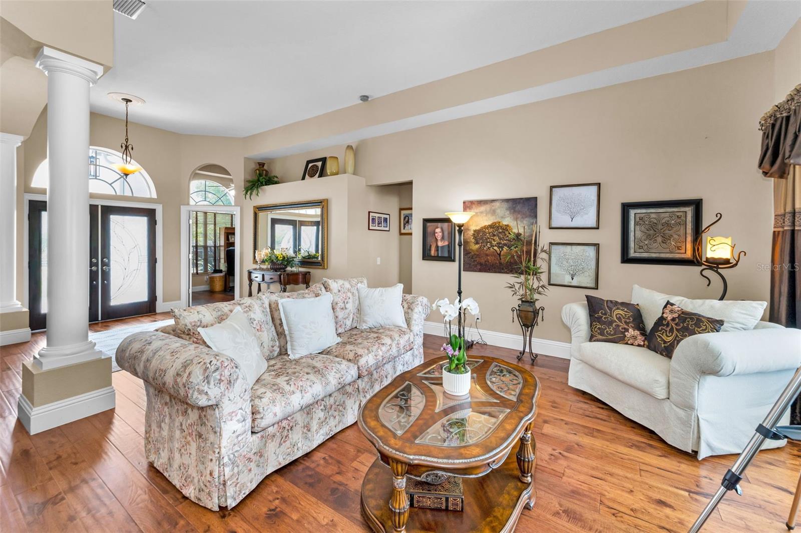 Listing photo id 14 for 9208 Brindlewood Drive