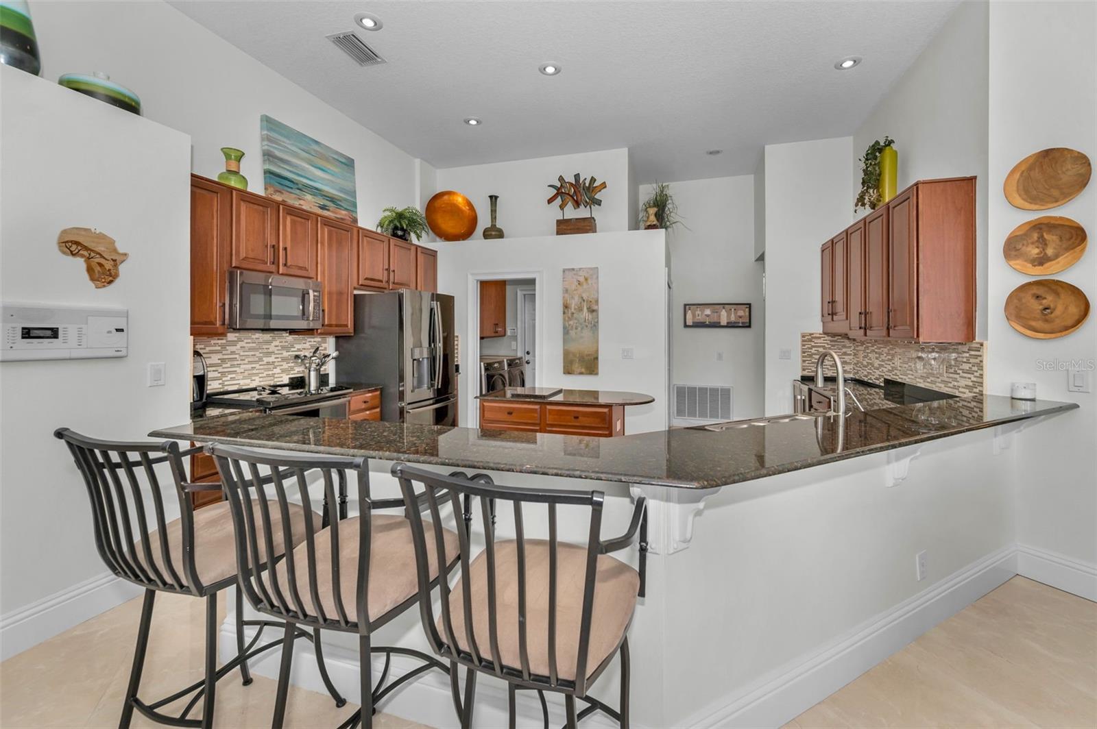 Listing photo id 17 for 9208 Brindlewood Drive