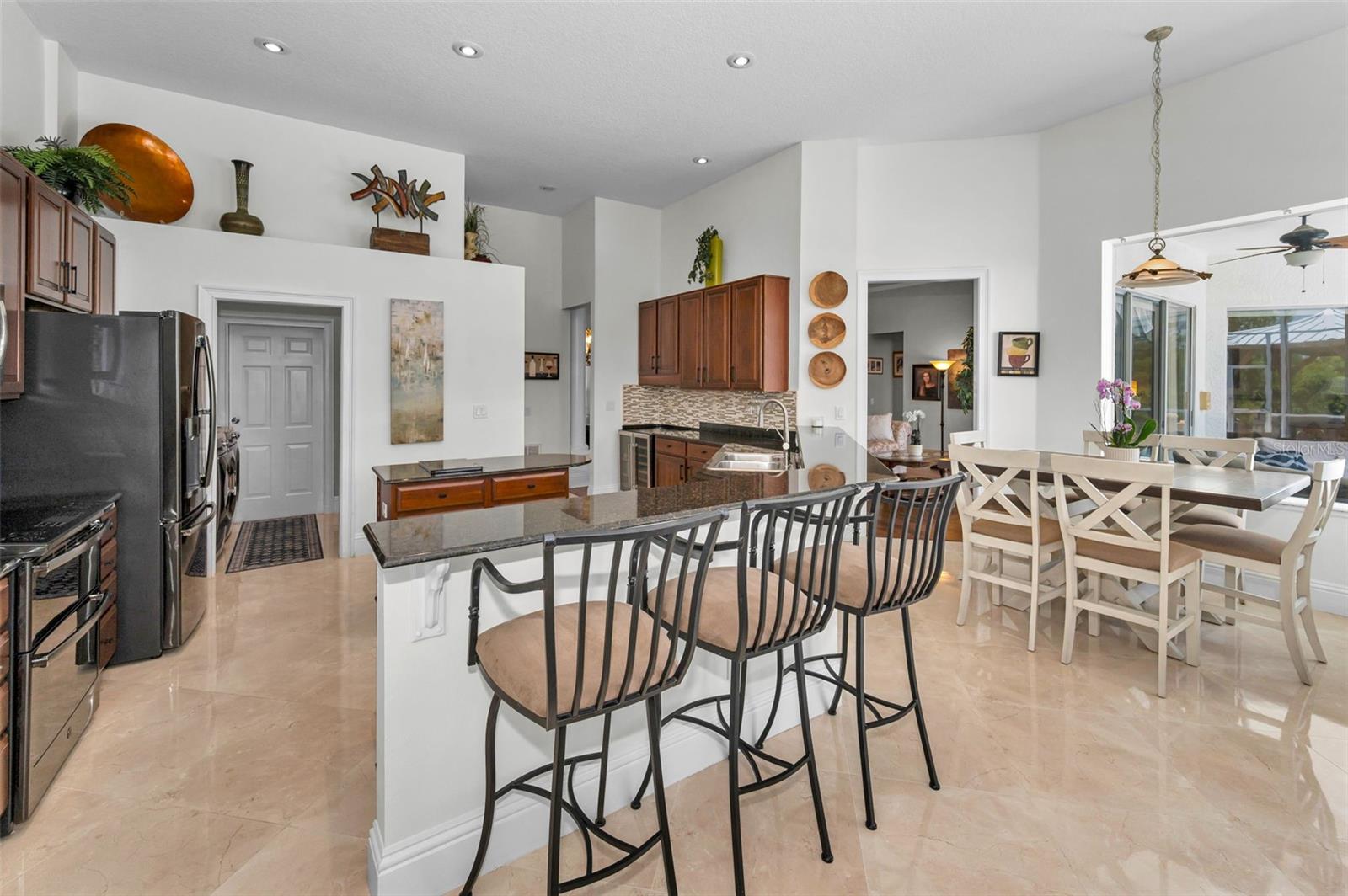 Listing photo id 19 for 9208 Brindlewood Drive