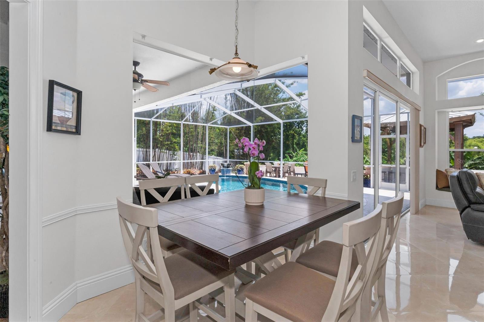 Listing photo id 24 for 9208 Brindlewood Drive