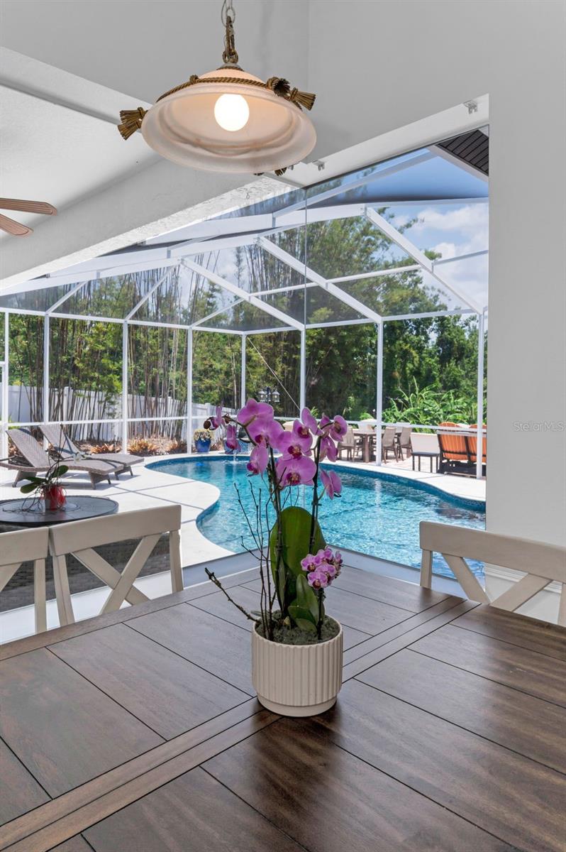 Listing photo id 25 for 9208 Brindlewood Drive