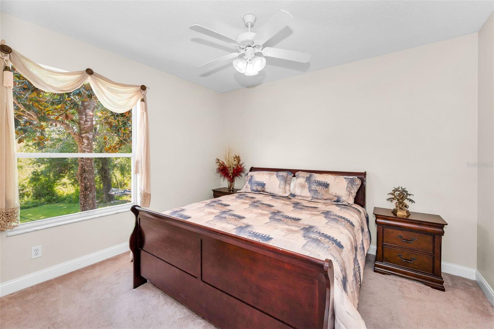 Listing photo id 45 for 9208 Brindlewood Drive
