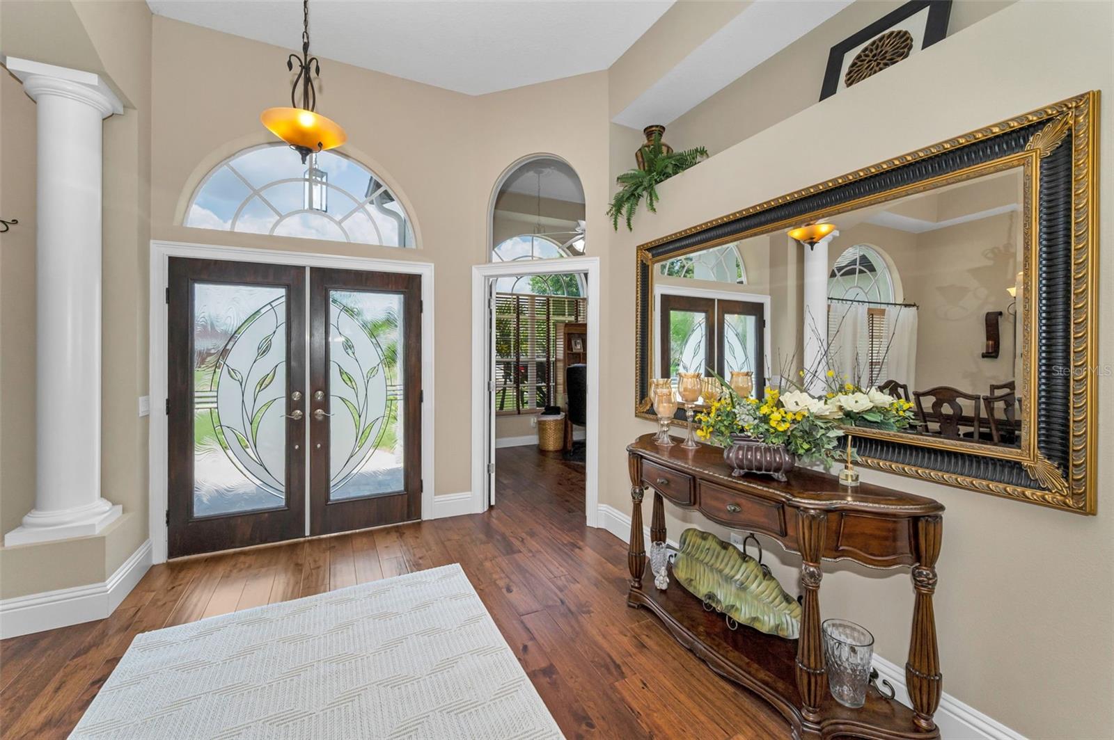 Listing photo id 6 for 9208 Brindlewood Drive
