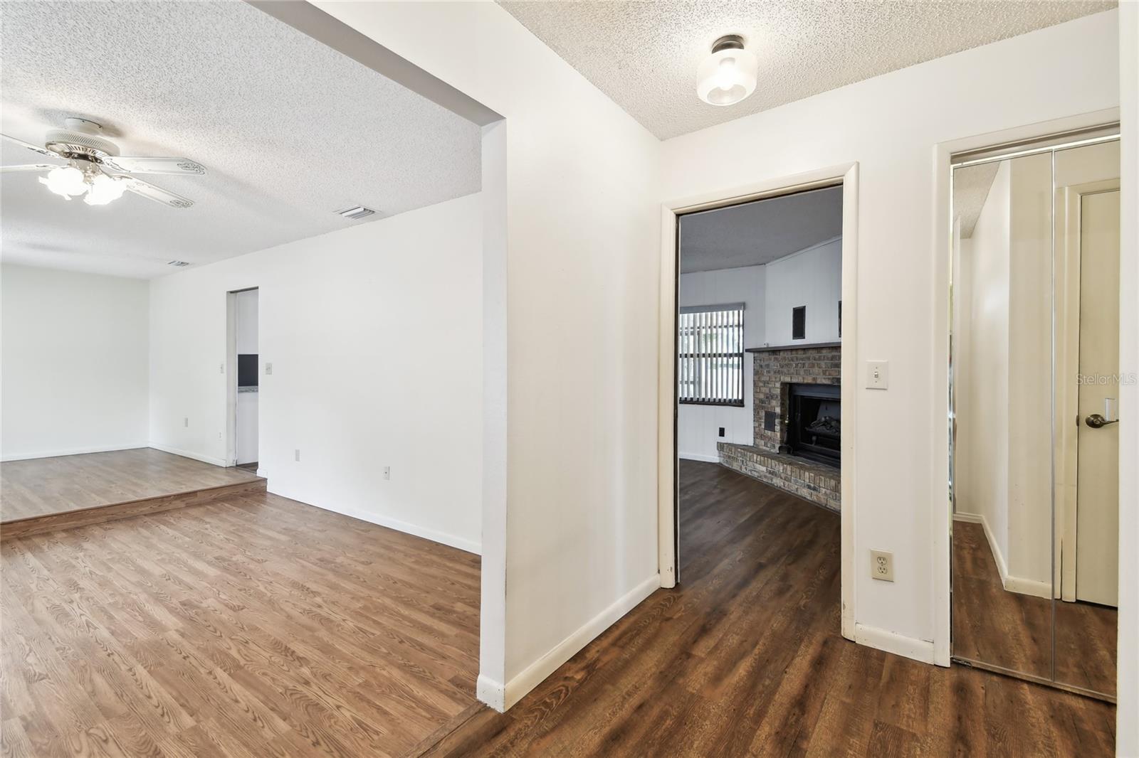 Image 21 of 81 For 1102 Shadowbrook Drive N