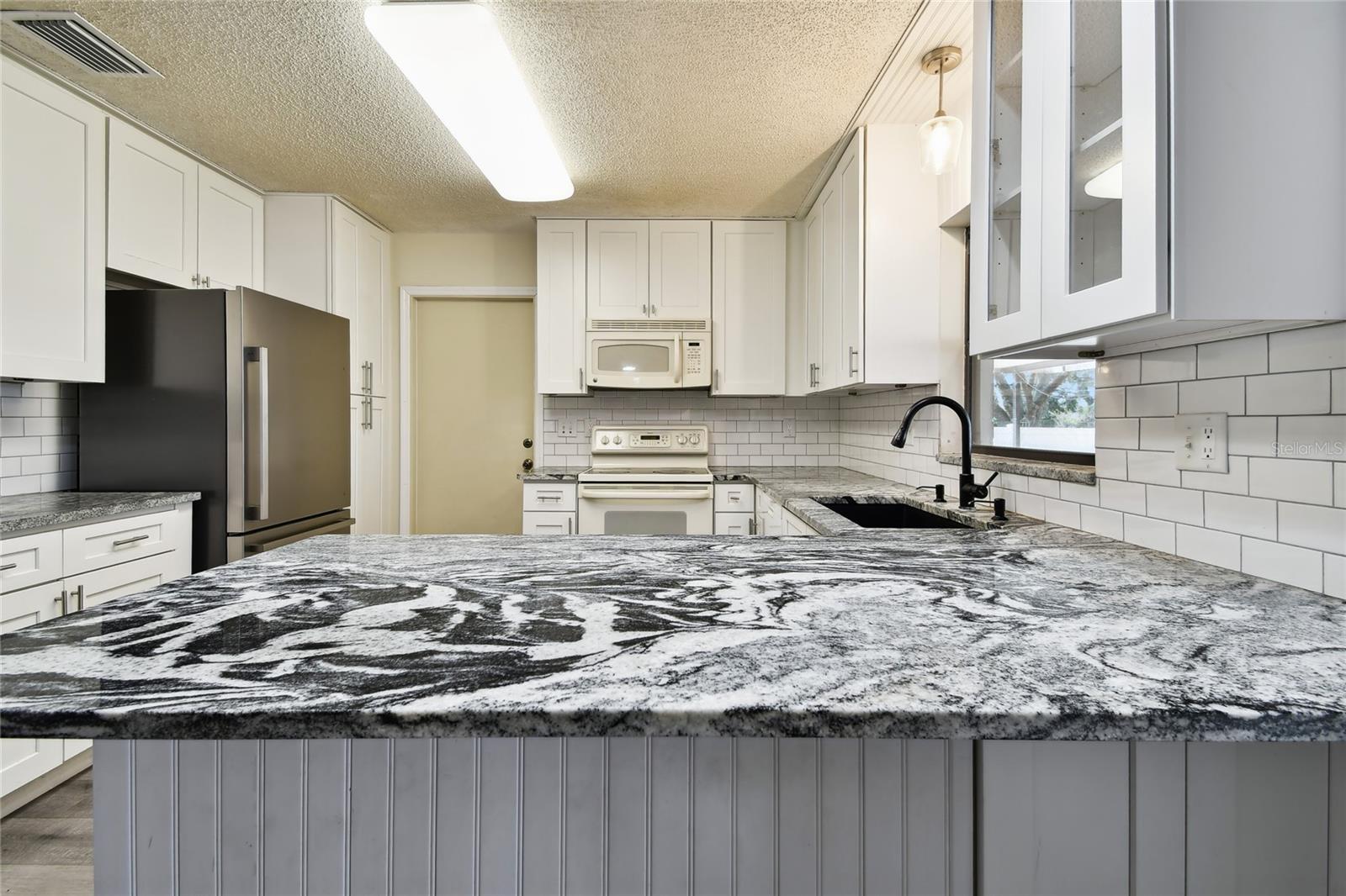 Image 30 of 81 For 1102 Shadowbrook Drive N