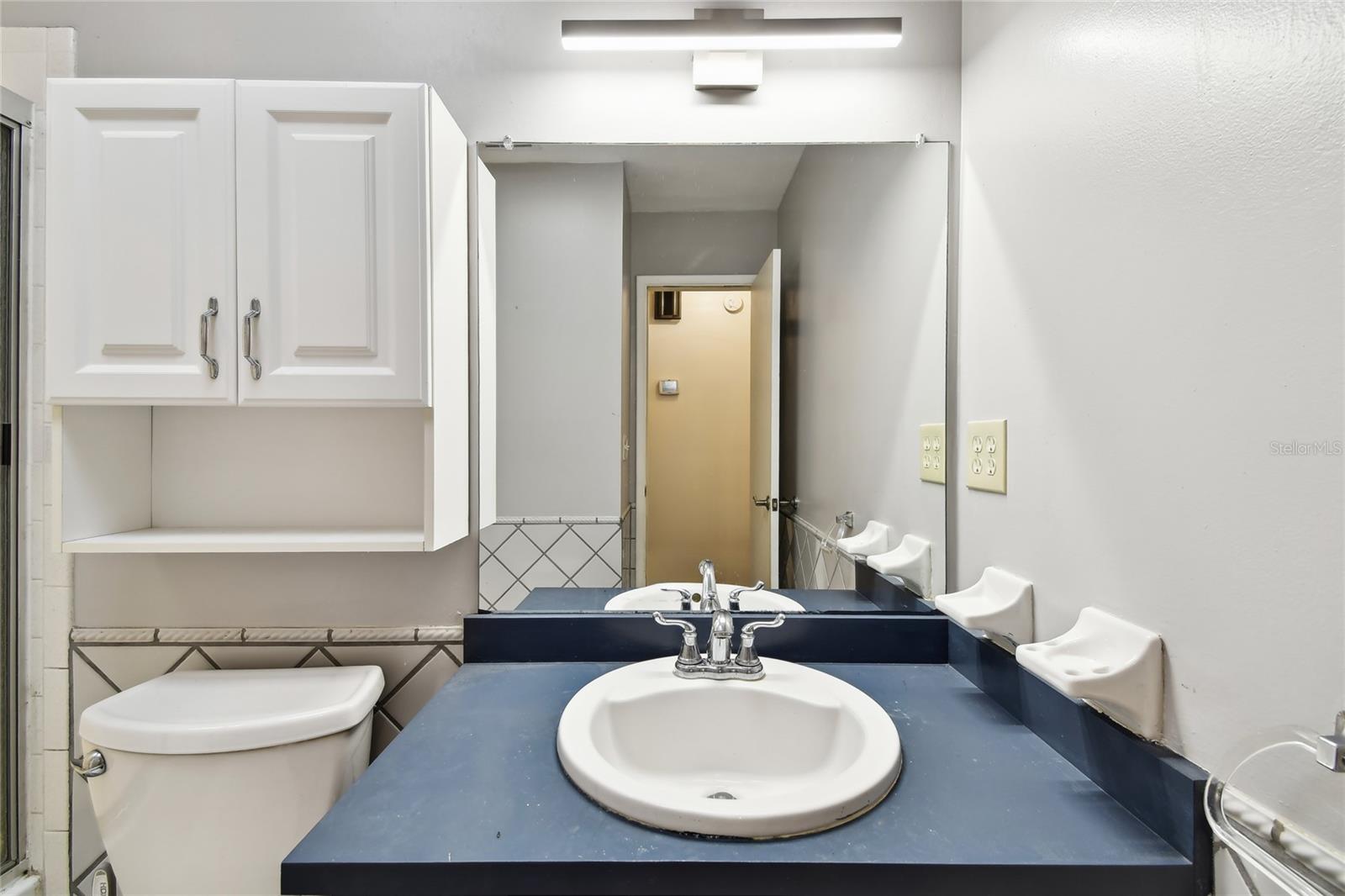 Image 32 of 81 For 1102 Shadowbrook Drive N