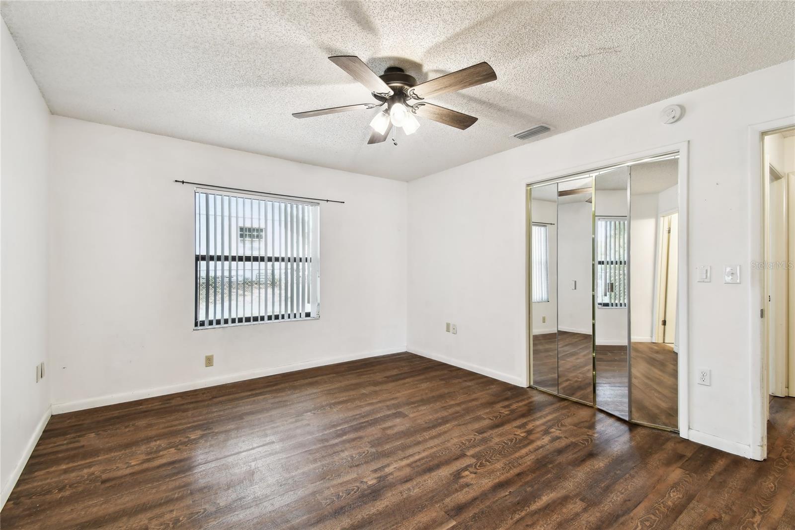 Image 37 of 81 For 1102 Shadowbrook Drive N