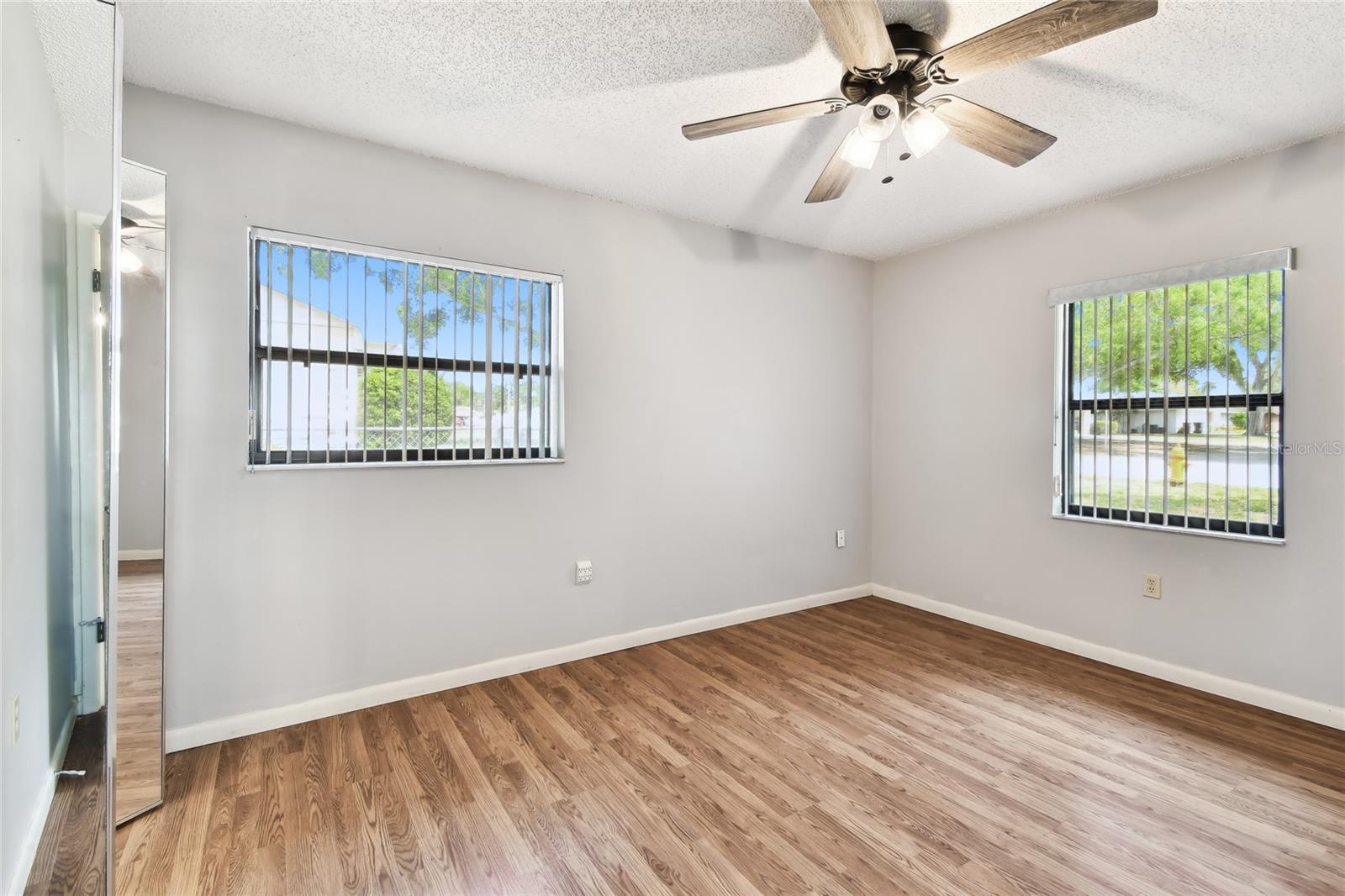 Image 42 of 81 For 1102 Shadowbrook Drive N