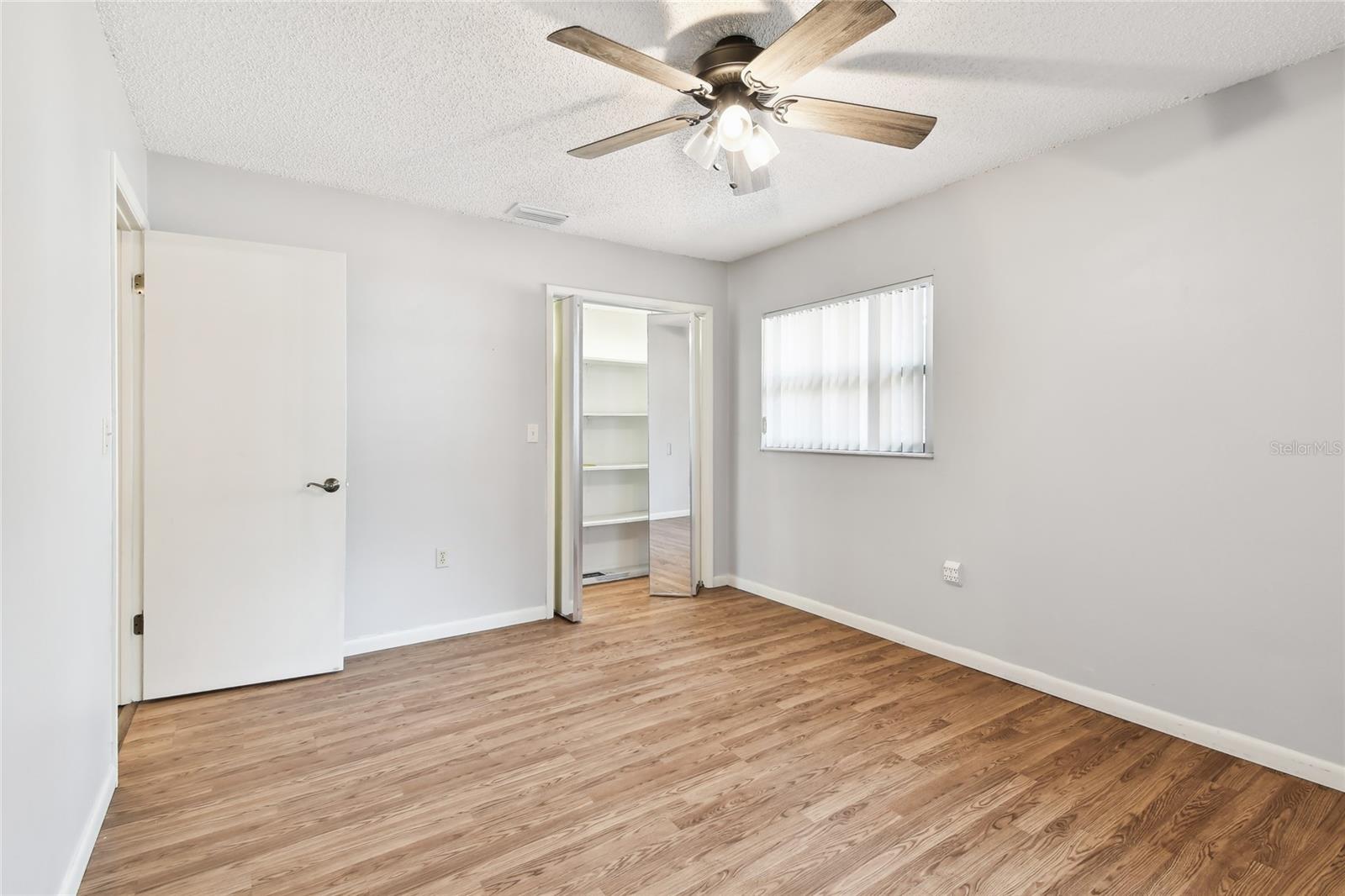 Image 45 of 81 For 1102 Shadowbrook Drive N